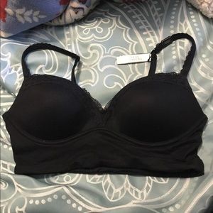 Victoria’s Secret Padded Push Up W/o Wiring Bra